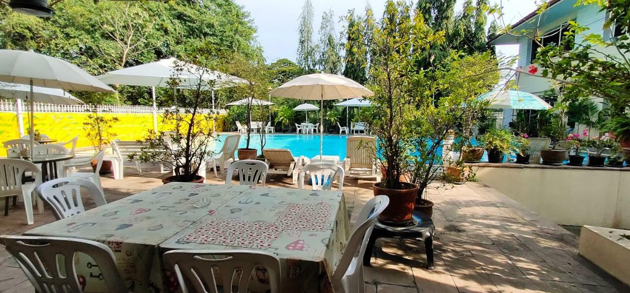 Asias Boutique Club /The Homestays 반 탈랏 랑싯 외부 사진